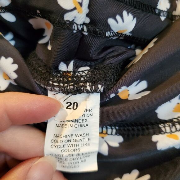 Daisy Flowered Soft & Stretchy Golf Skort size 20 - Picture 5 of 6